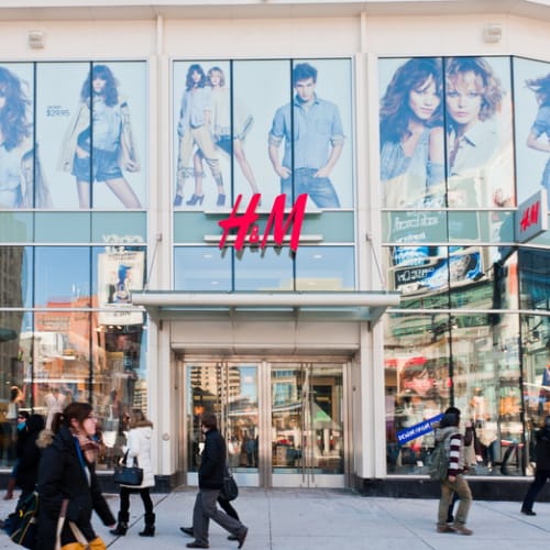 h&m free suits