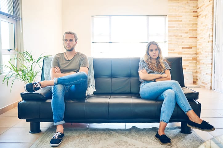 Signs It’s Time To Cut Ties With Anyone Who’s Not Really In Your Corner