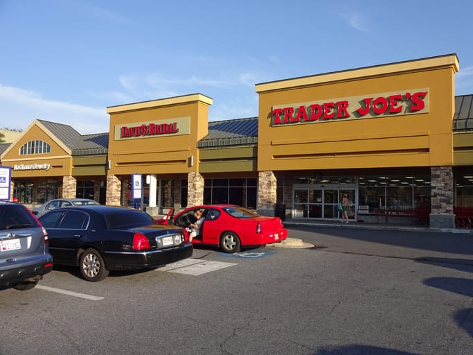 trader joes supermarket