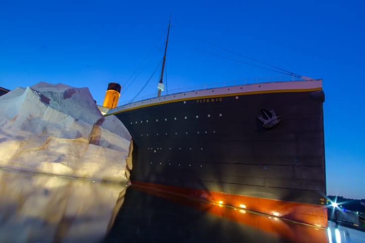 3 People Hospitalized After Iceberg Wall Collapses At Titanic Museum