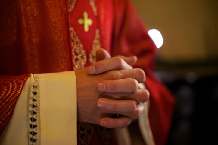 bishop hands