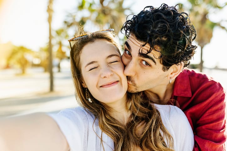 how to be more romantic