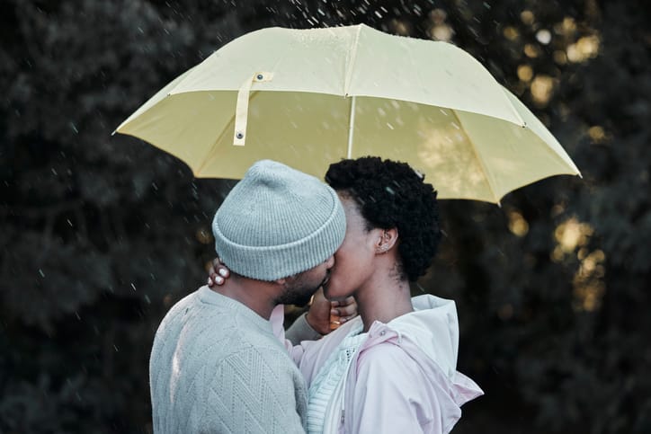 difference between loving and being in love
