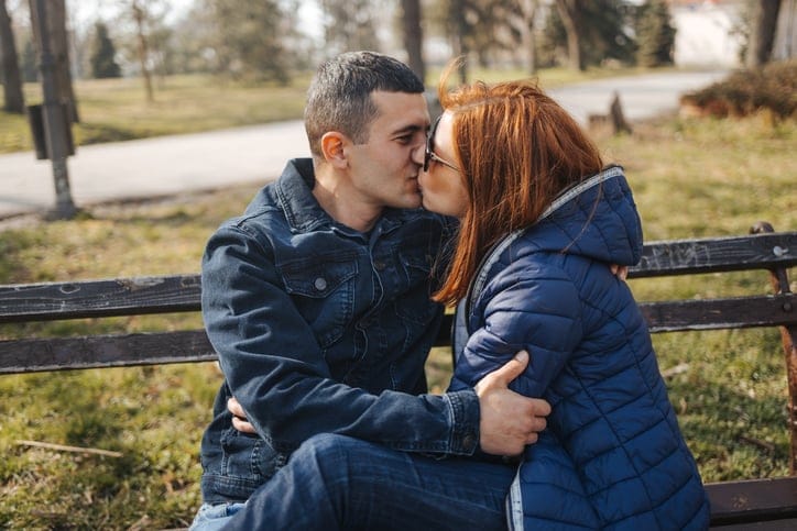 How To Kiss A Guy Who’s Shorter Than You