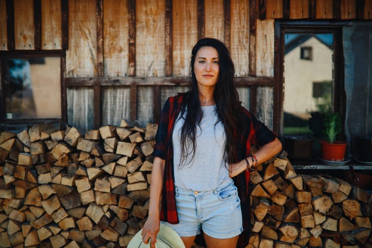 traits of an intimidating woman