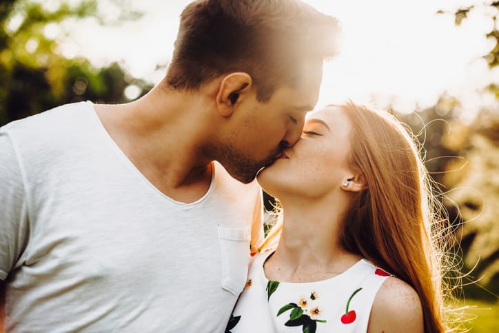 best places to kiss a woman
