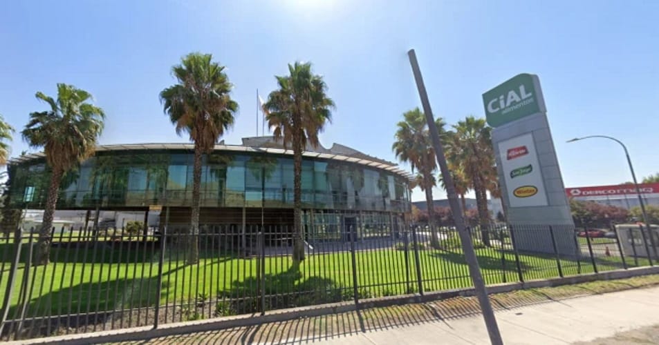 Worker Who Was Accidentally Paid 300 Times His Salary Resigns And Goes On The Run