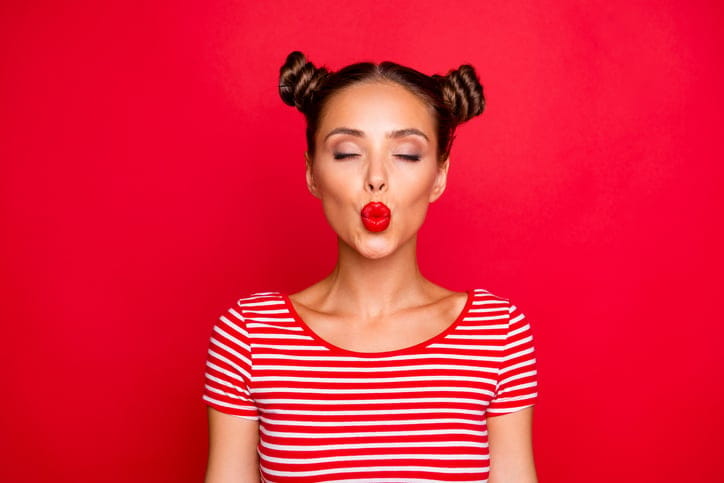 15 Ways to Spot a “Fake Nice” Person
