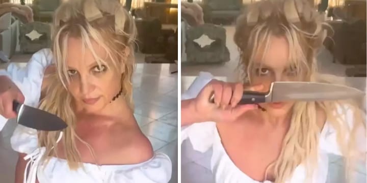 britney spears dancing with knives