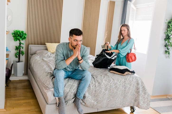Couple splitting up after argument.