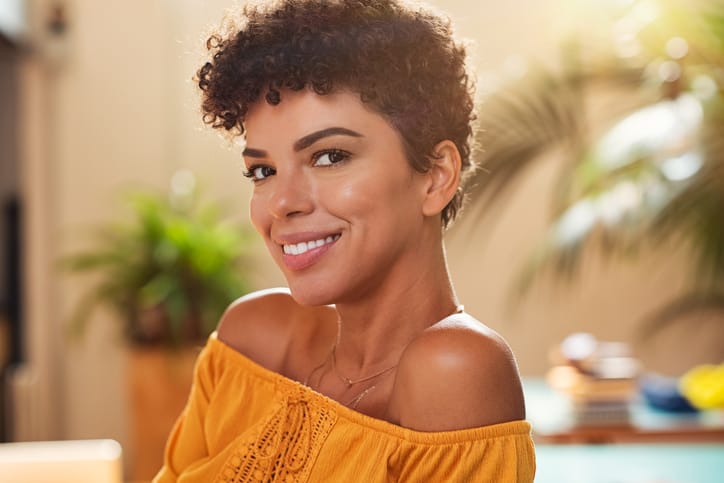 If A Woman Does Any of These 17 Things, She Thinks You’re Amazing