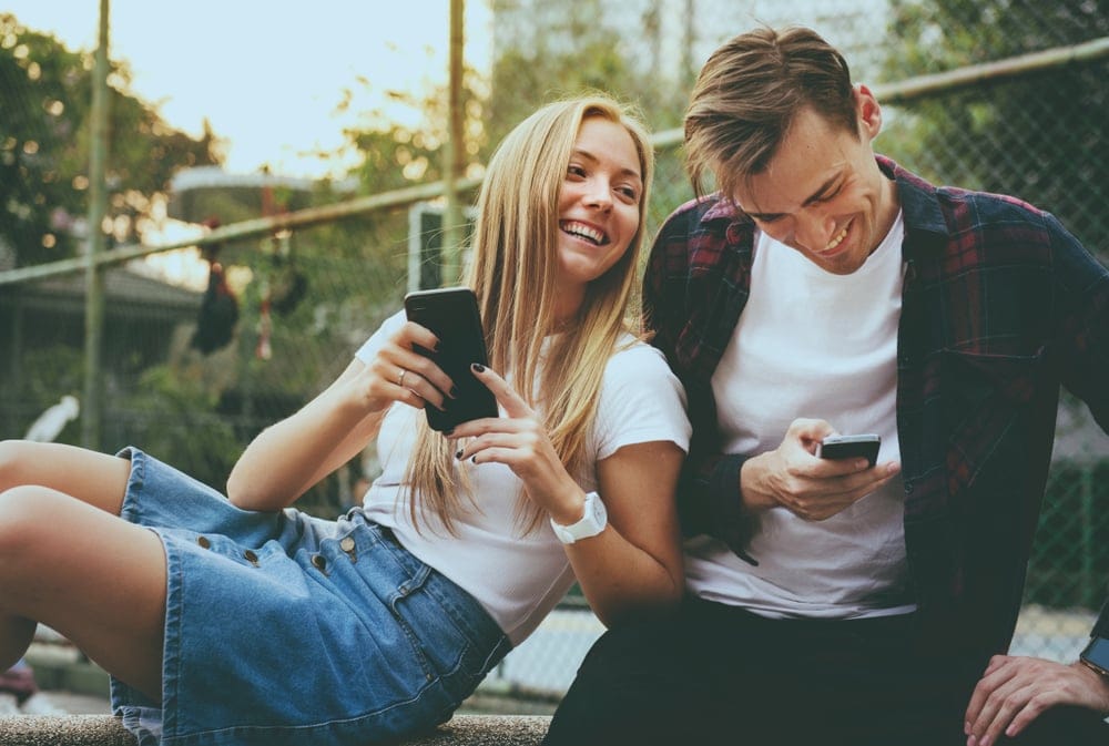 14 Dead Giveaway Signs a Man Is Secretly Attracted to You