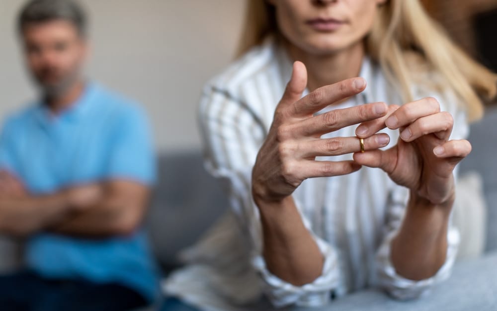 Man and woman in a serious conversation.