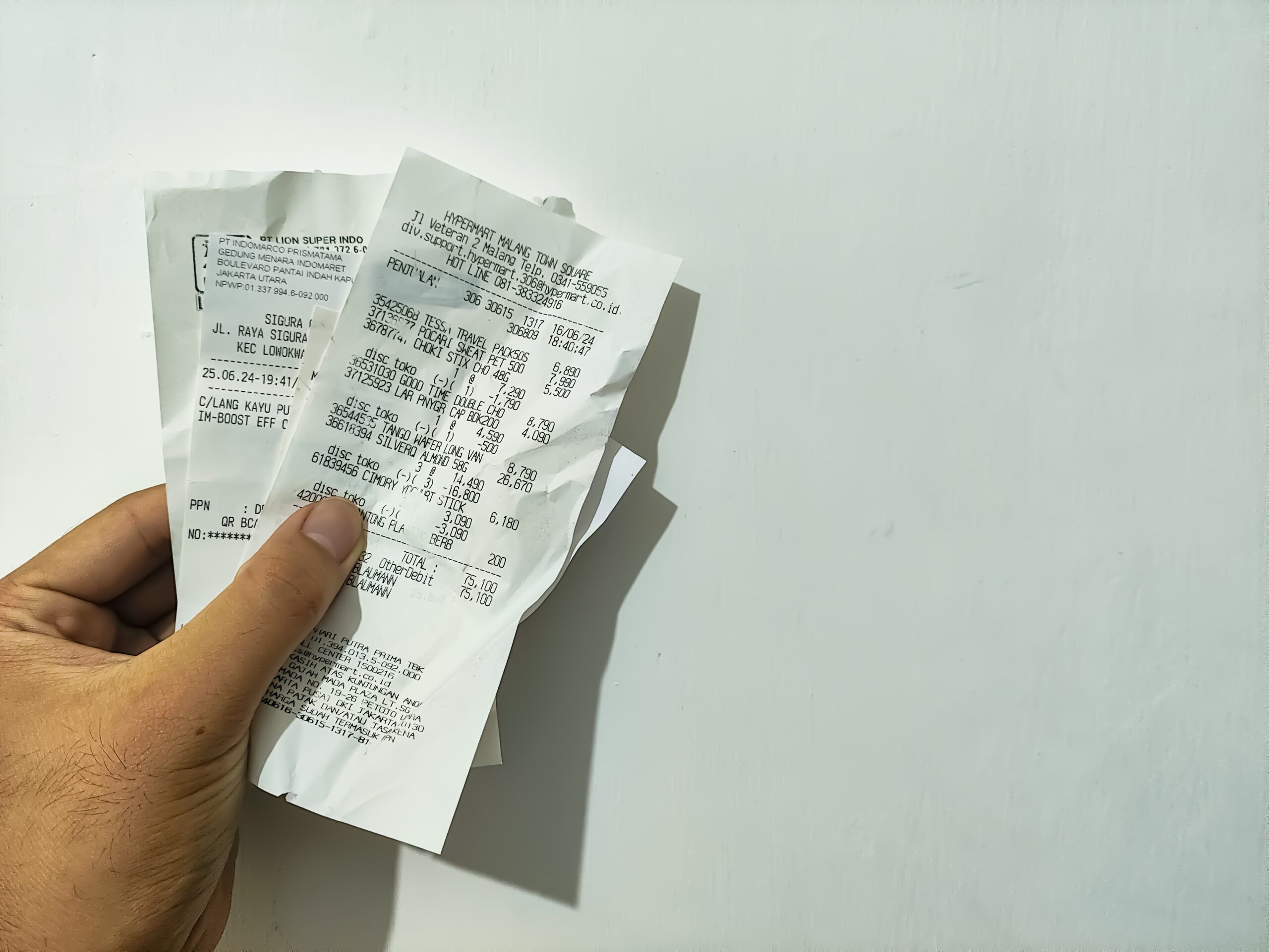 Paper receipts.