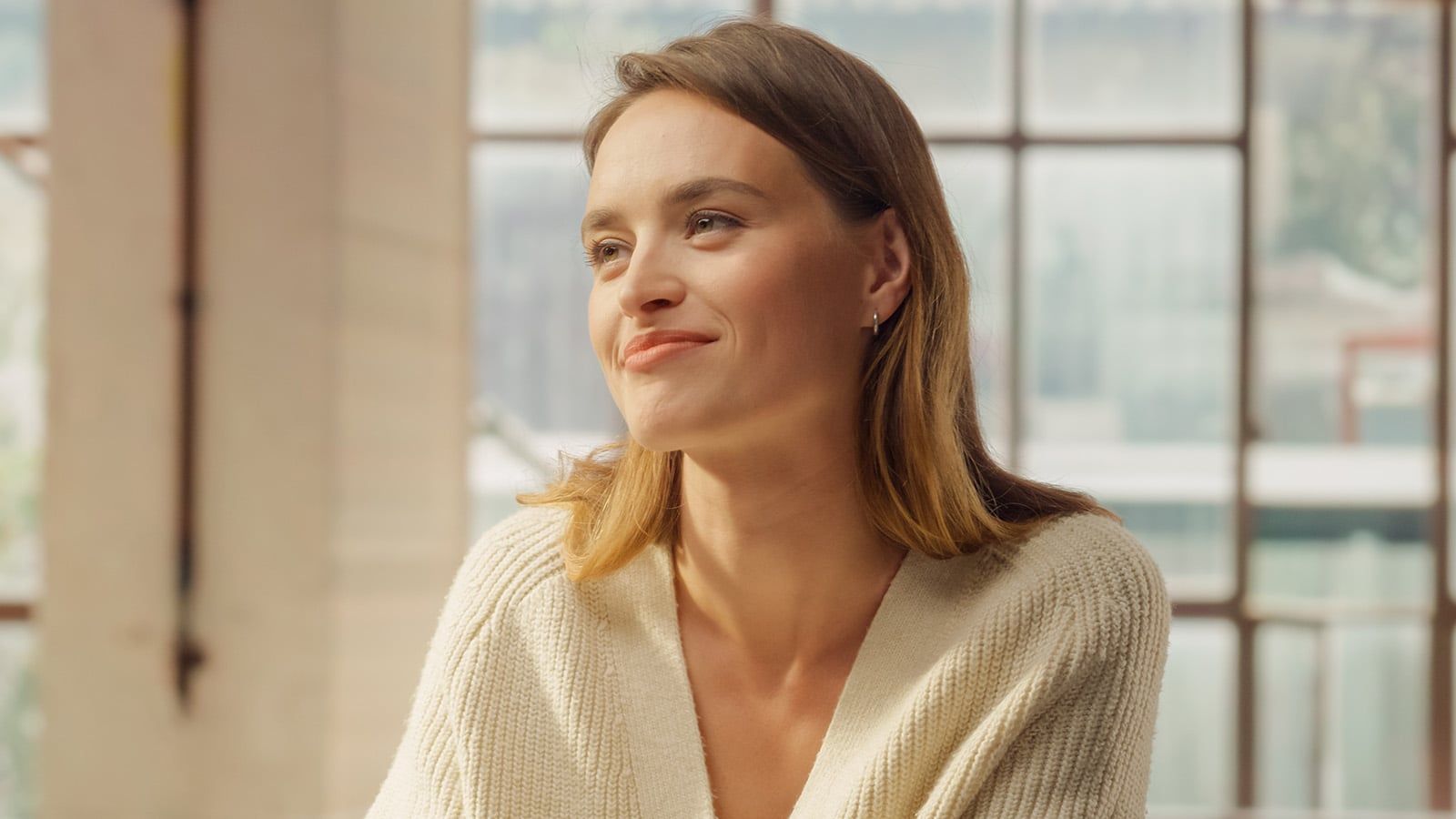 I’ve always been the calm one during difficult moments, but lately I’ve started noticing these 8 emotional patterns behind that strength