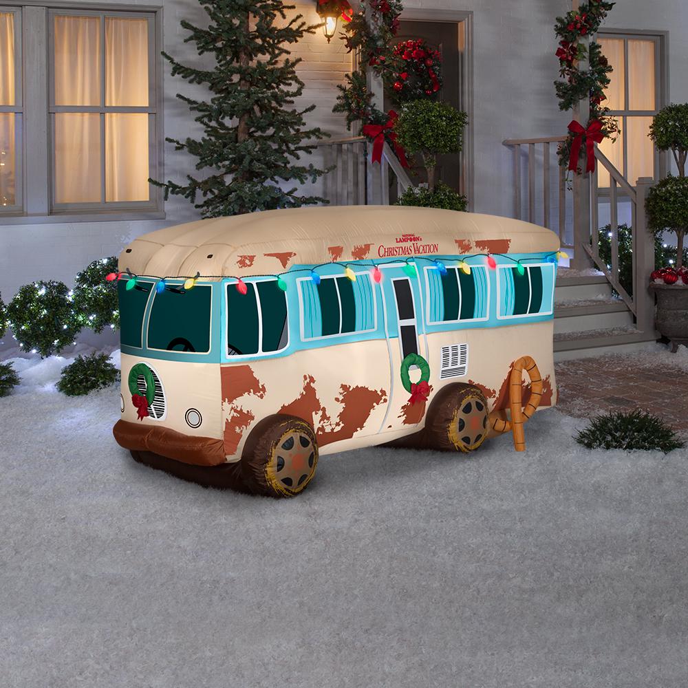 This Inflatable ‘Christmas Vacation’ RV Will Give Your Lawn The Griswold Treatment