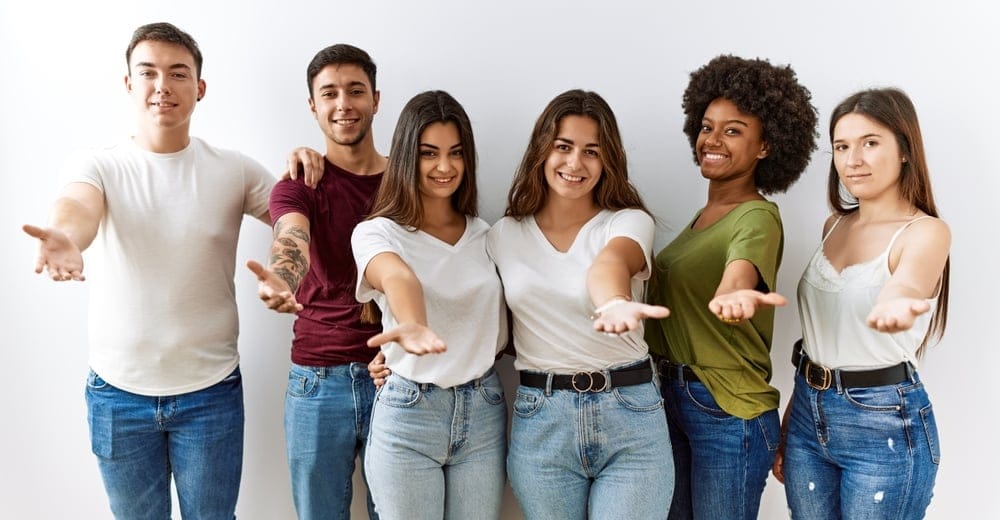 Everyone Wants A Friend Group—Here’s Why Having One Is Actually Very Rare