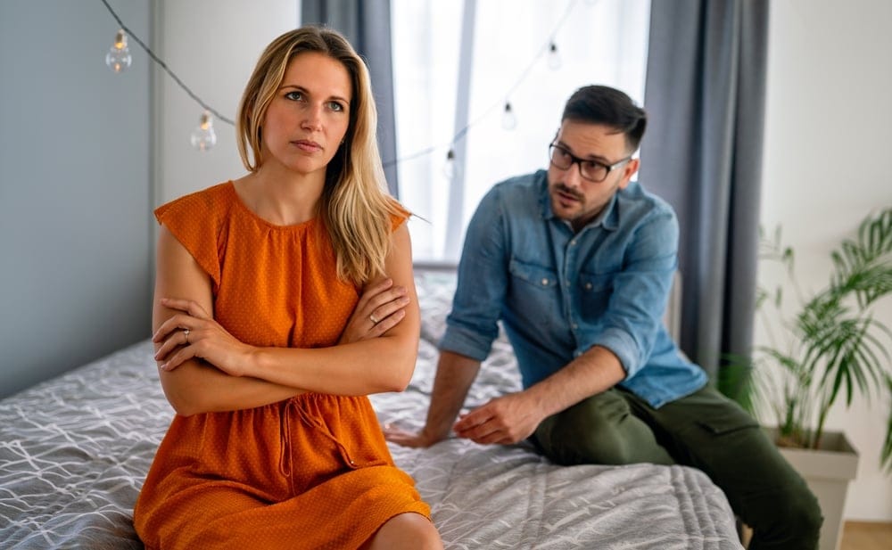 15 Things Women Do That Make Their Husbands Feel Unloved