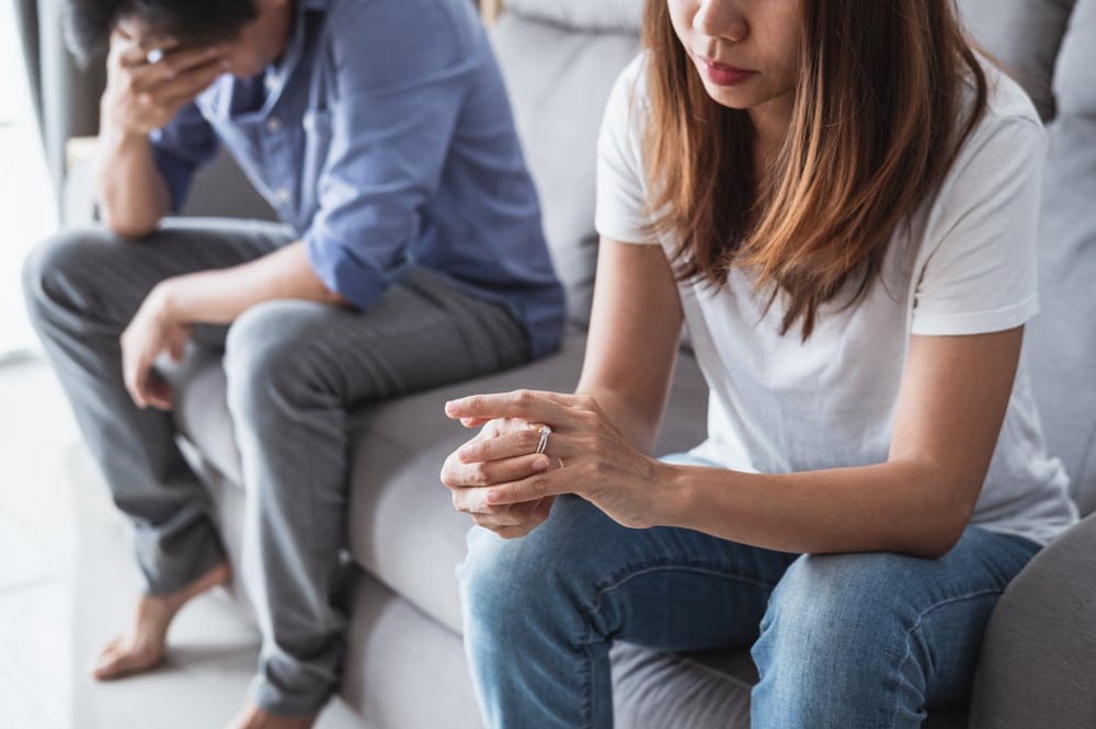 14 Unspoken Reasons Wives Lose Feelings For Their Husbands