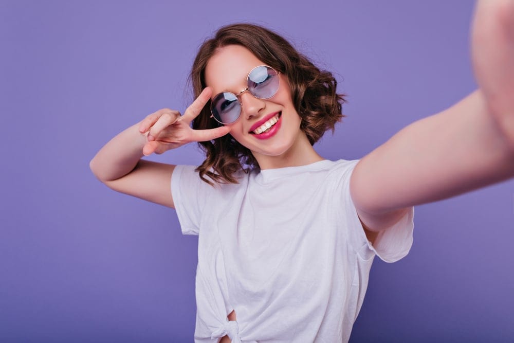 Think You’re Not Photogenic? That’s Just Your Brain Gaslighting You