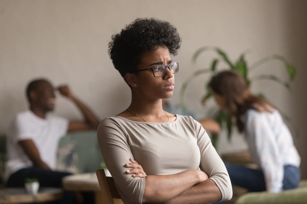 15 Behaviors That Reveal Someone Is Secretly Jealous Of Your Success