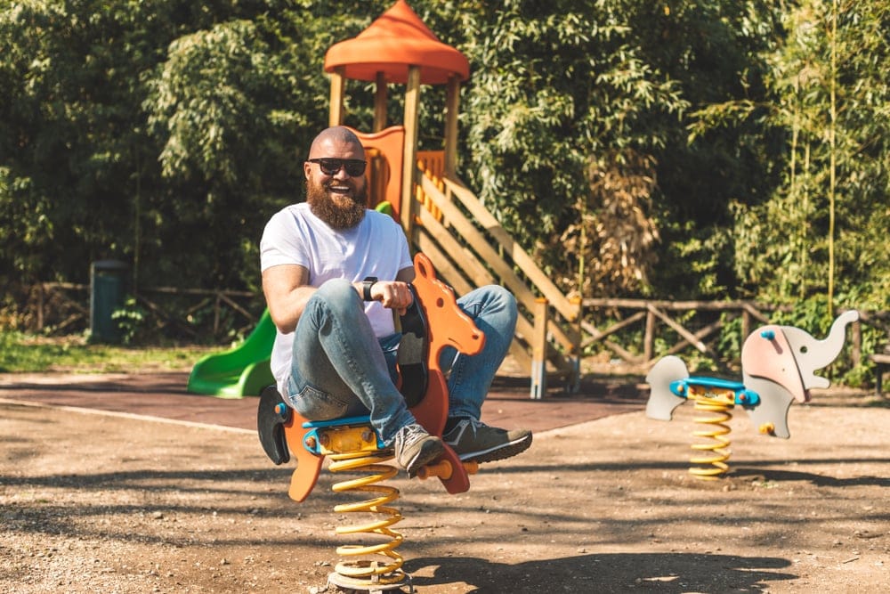 People Who Were Raised by Emotionally Immature Parents Often Do These Things Without Realizing It