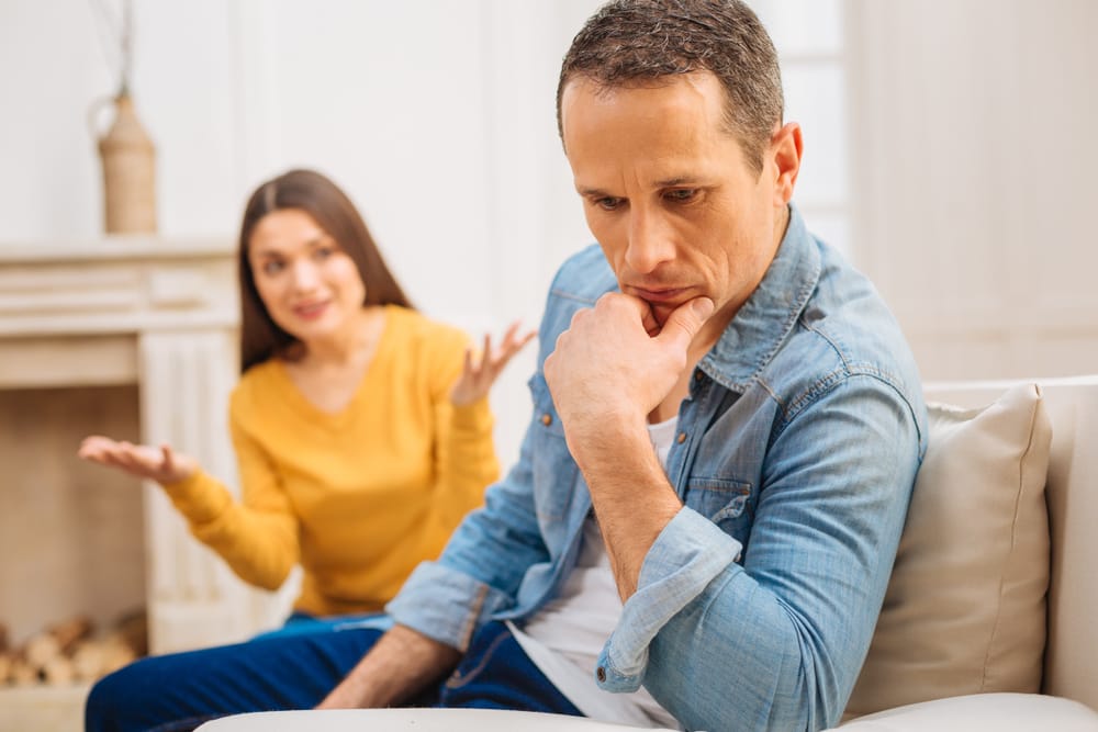 18 Things Men Do When They’re Secretly Struggling In Their Relationship