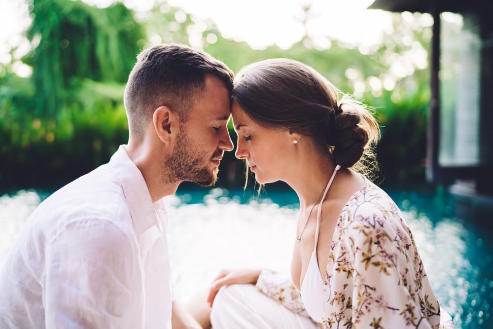 18 Red Flags Of A Declining Relationship