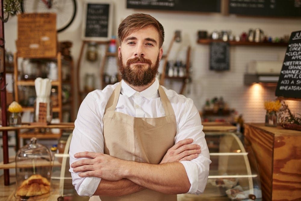 16 Narcissist Tendencies That Push People Away (And How To Show Empathy)