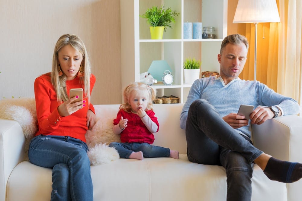 15 Ways Your Parents’ Preoccupied Parenting Style Screwed You Up