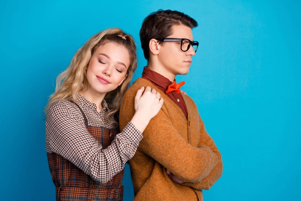 10 Signs Someone Is A Covert Narcissist