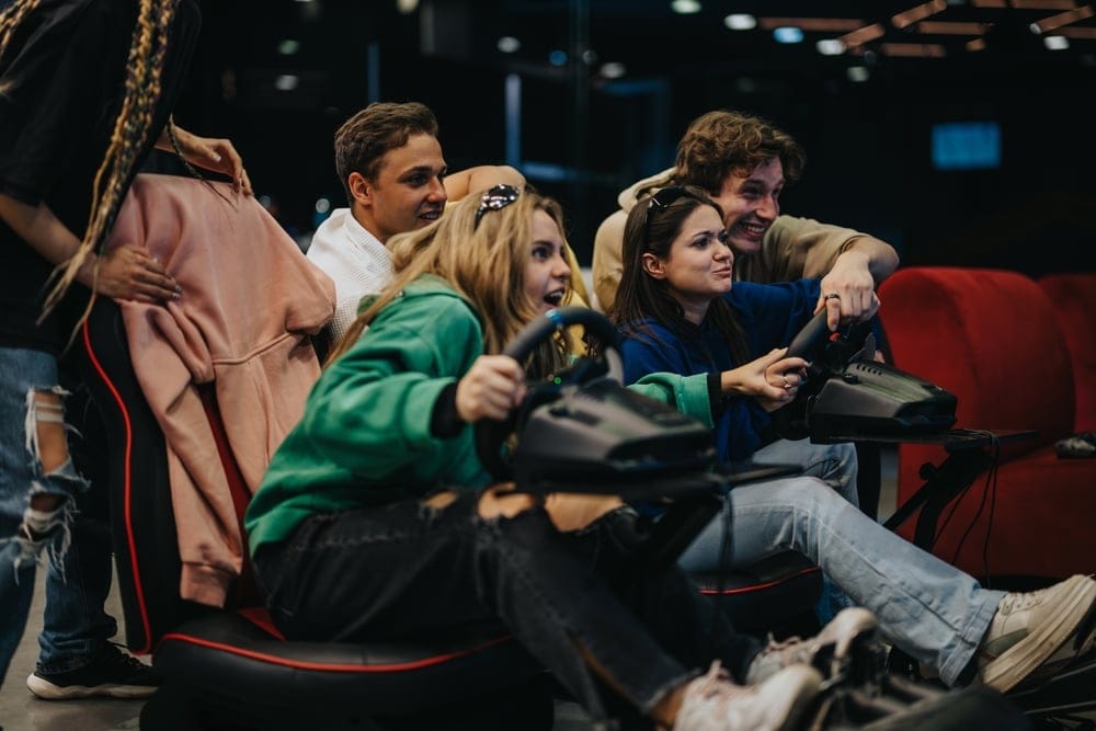 People Who Peaked In High School Often Show These Behaviors In Their 30s And 40s