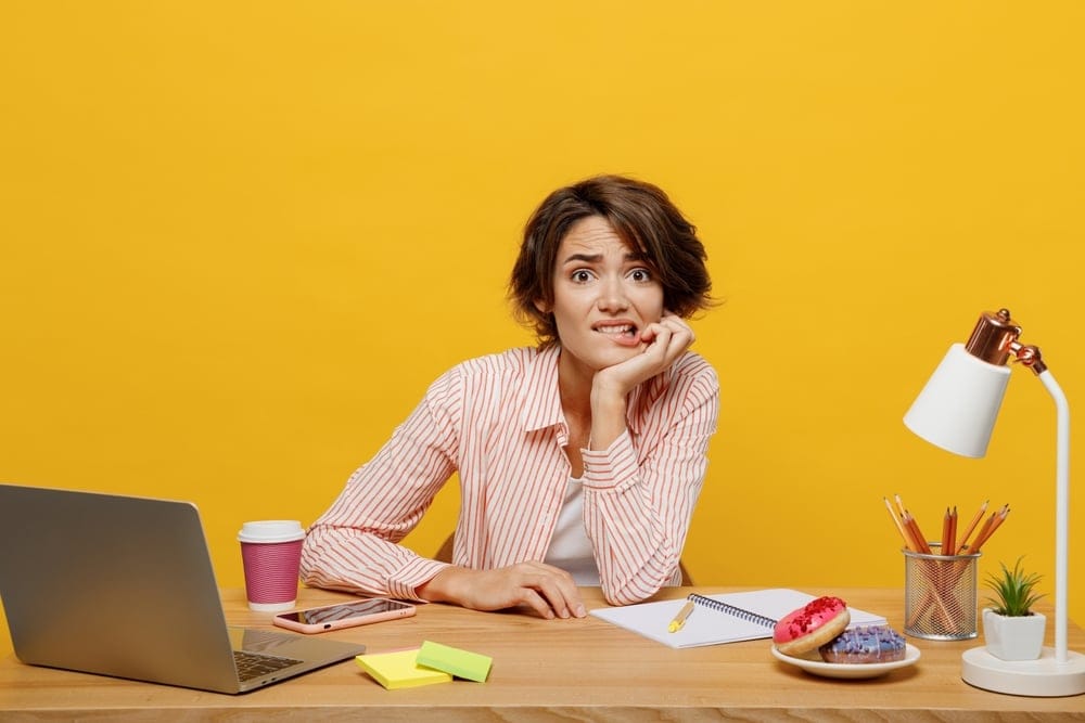 15 Struggles That Plague You If You’re A Beta Mom