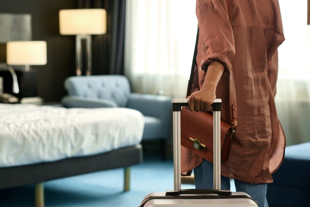 Flight Attendants Spill The Dirtiest Things In A Hotel Room