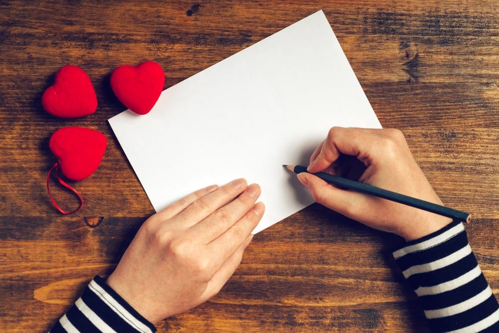 13 Little Romantic Gestures That Cost Nothing But Mean Everything
