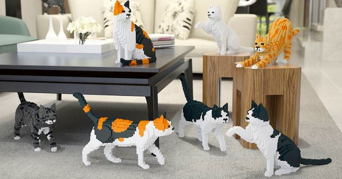 Can’t Have Pets? These LEGO-Like Building Blocks Let You Create Your Own Life-Sized Cat