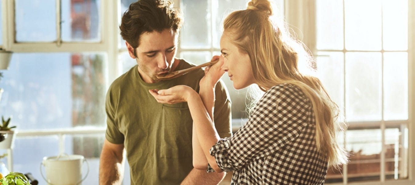 10  Romantic Gestures That Guys Actually Love, According To A Guy