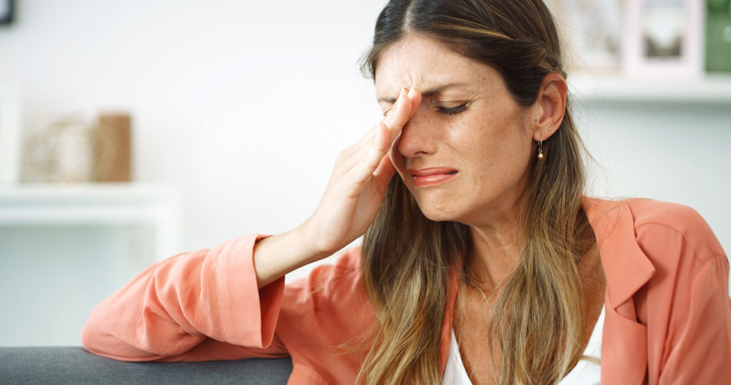 Therapists say the real reason you find it impossible to ask a friend for a simple favor is because your brain associates “needing” with emotional rejection