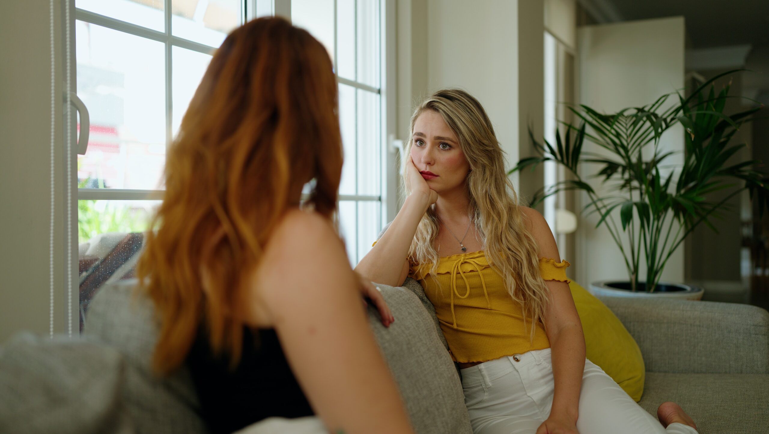 If you’ve ever left a friend hangout feeling emptier than when you arrived, these habits usually explain why