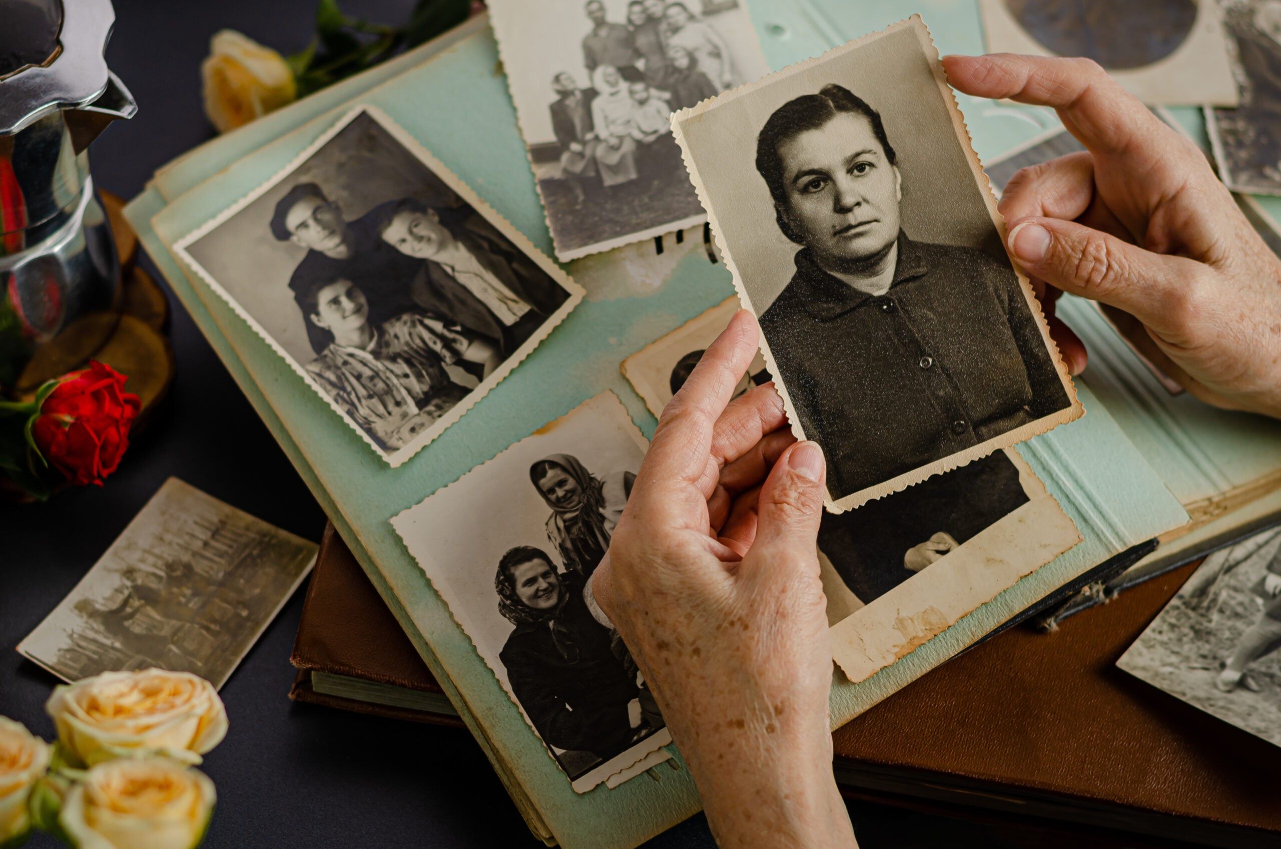 Psychology says people who avoid looking at old photos aren’t scared of the past, they’re scared of these 9 feelings the memories bring up