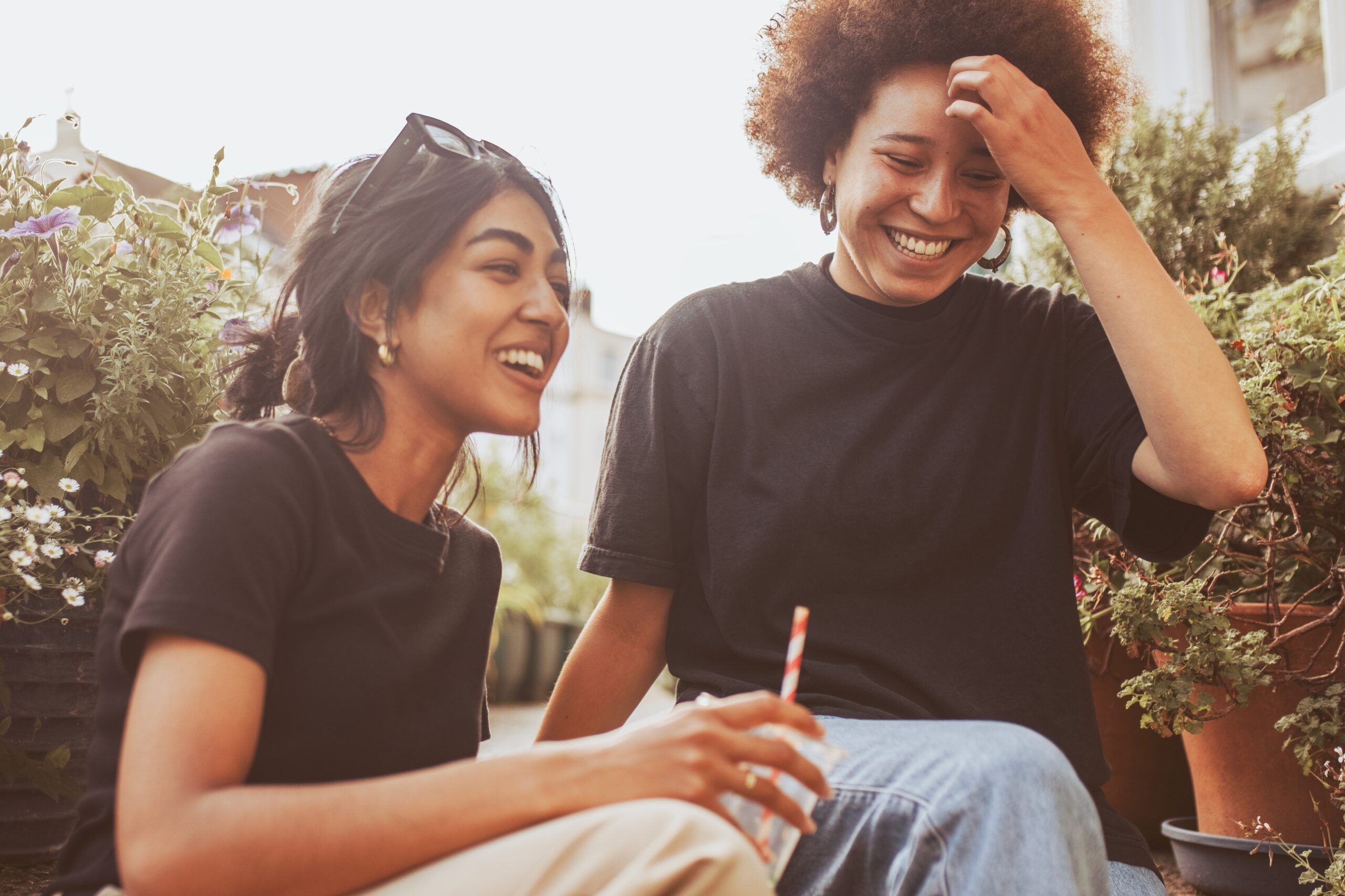 8 Subtle Habits Of People Who Always Prefer Face-To-Face Talks Over Texting
