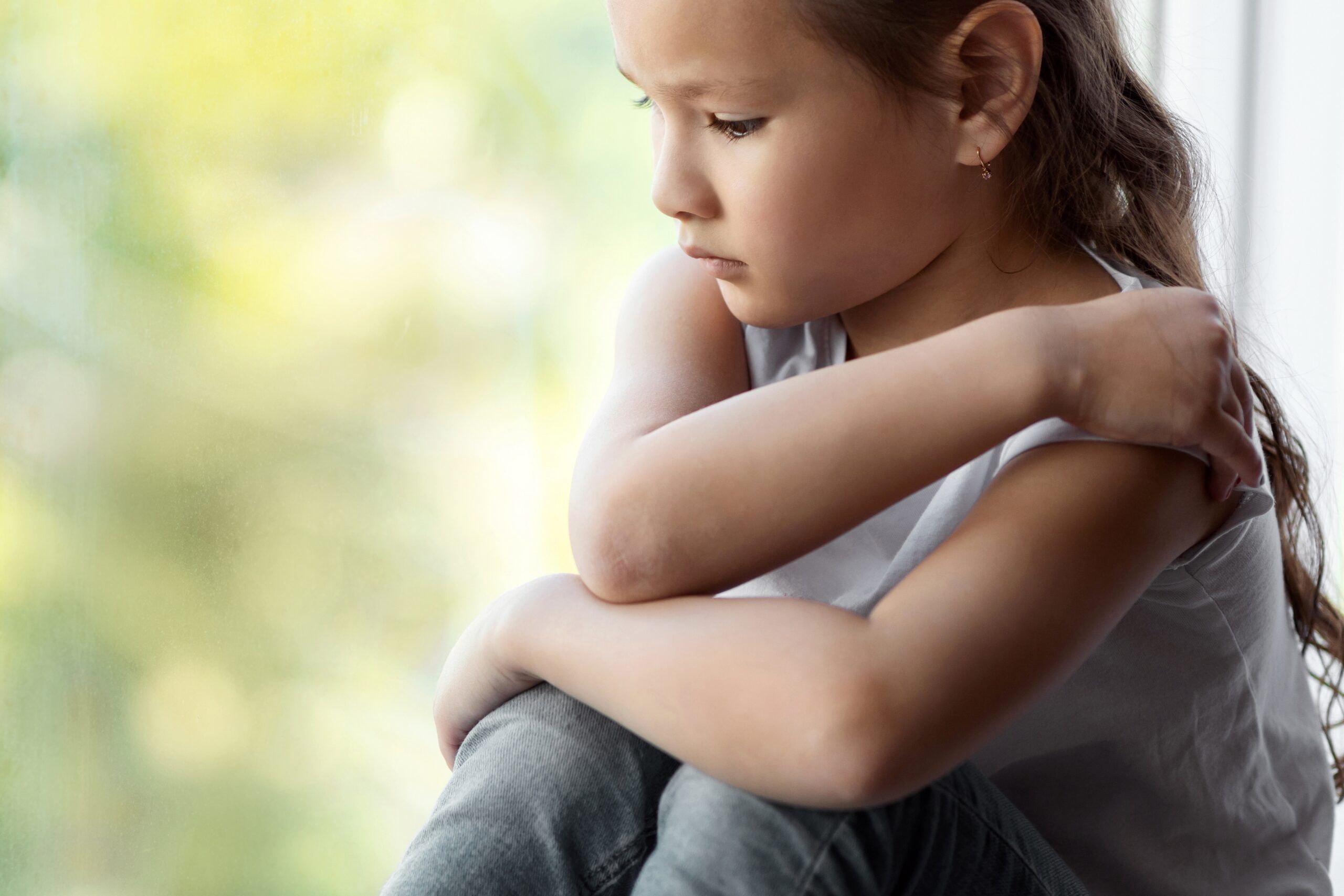 Psychology says extreme independence often begins the moment a child notices their sadness makes the adults around them uncomfortable