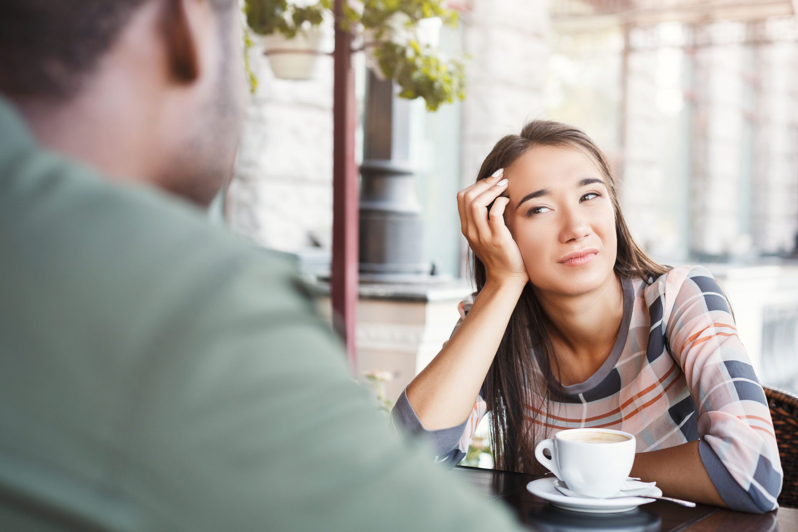15 Signs You’re In A Relationship With The Wrong Person & What To Do About It