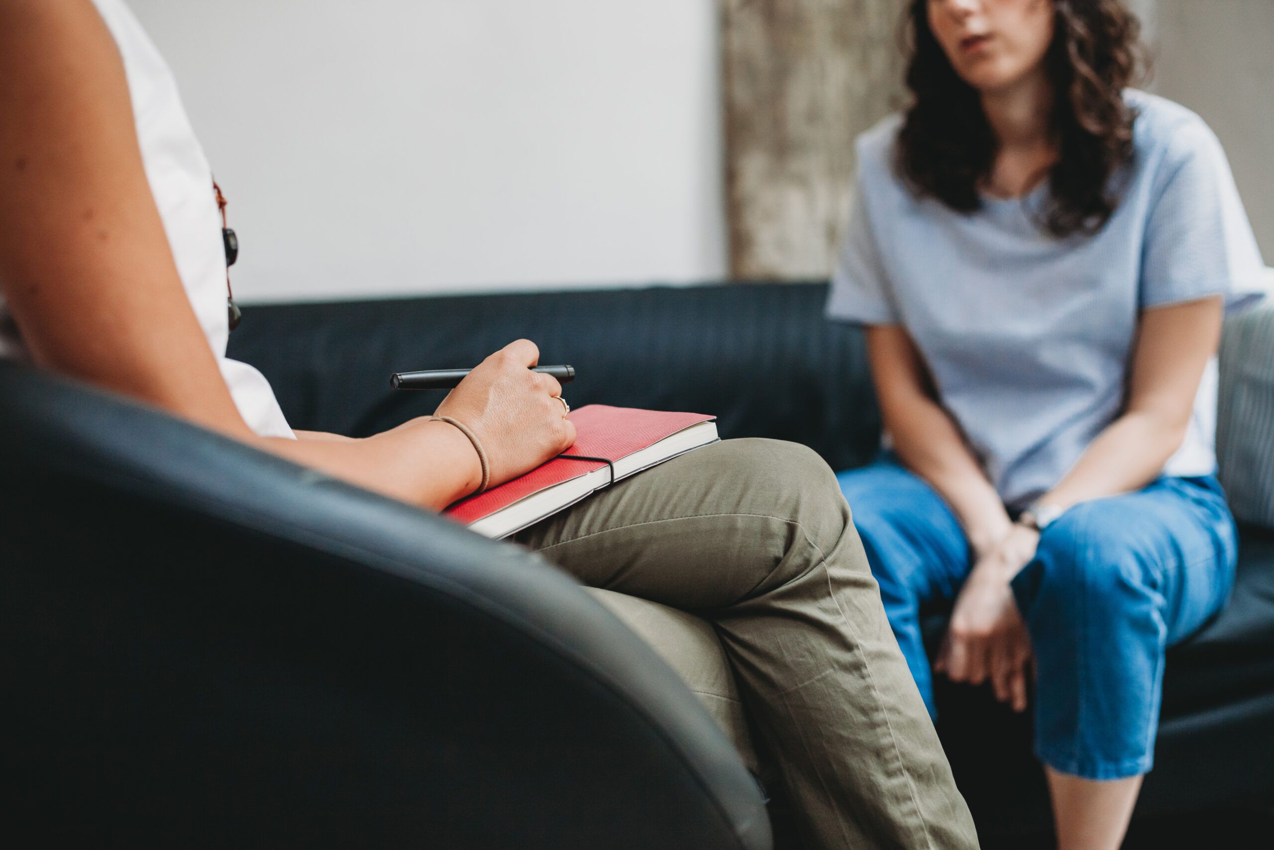Many people don’t realize these 11 “normal” childhood patterns were emotional neglect until they go to therapy