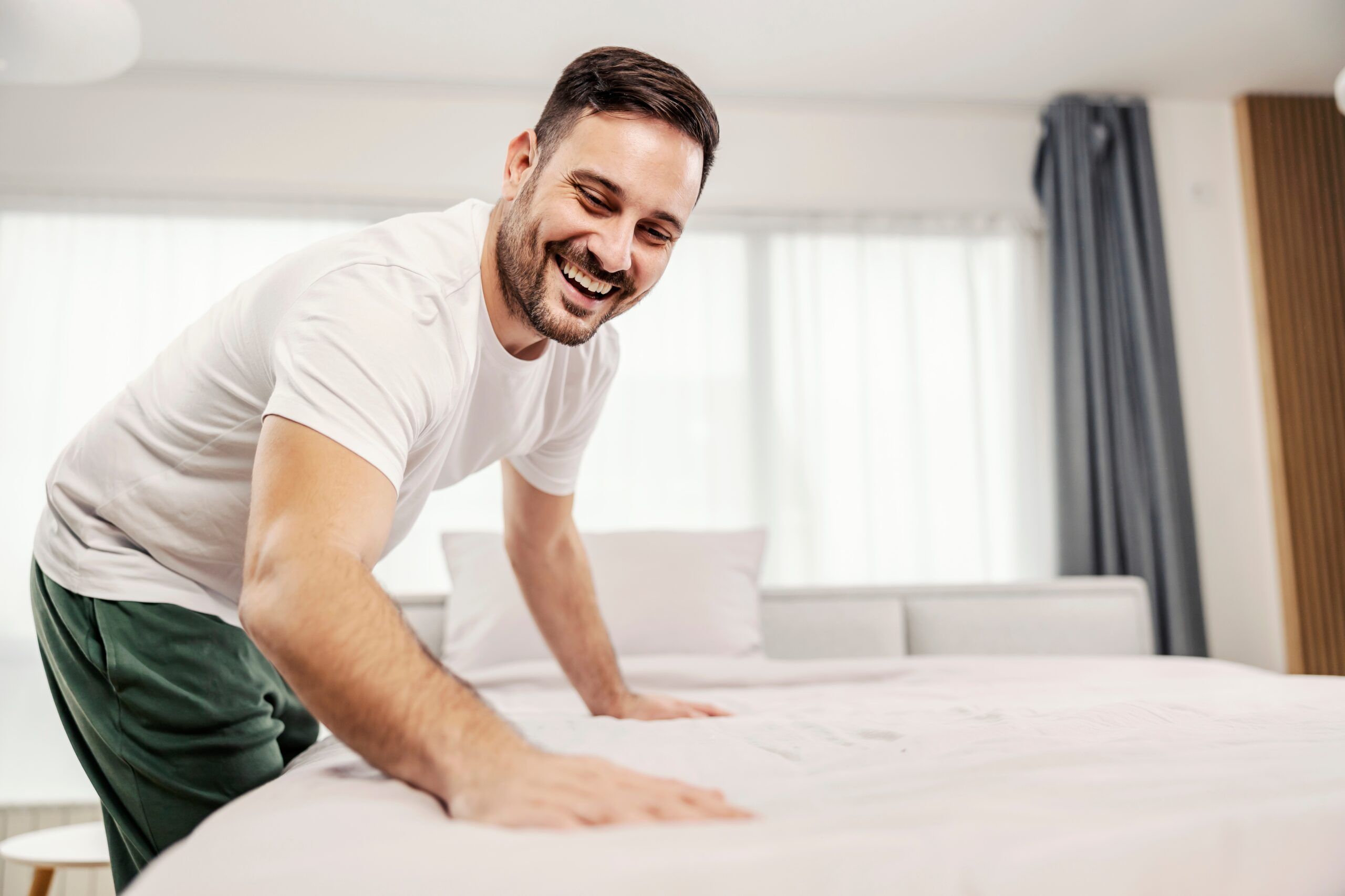 Psychology Says People Who Can’t Stand An Unmade Bed Share These 9 Habits That Predict Their Future Earnings