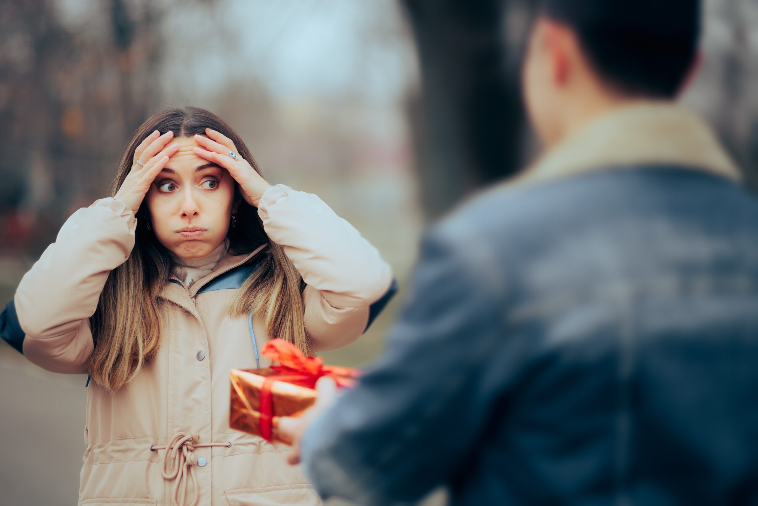10 Signs Of A “Low-Quality” Partner That People Often Mistake For Passion