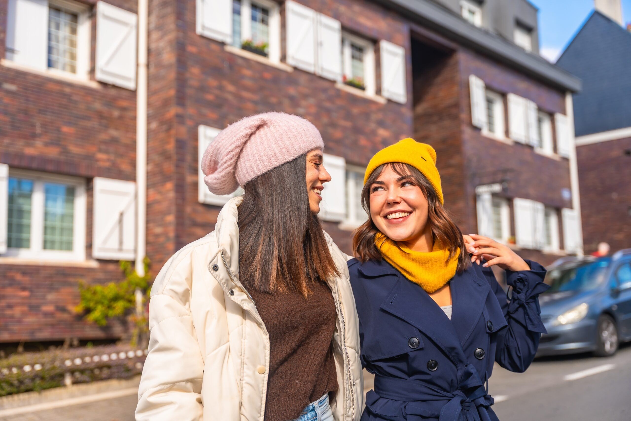 10 Ways To Tell Who Will Actually Show Up For You When Things Get Real