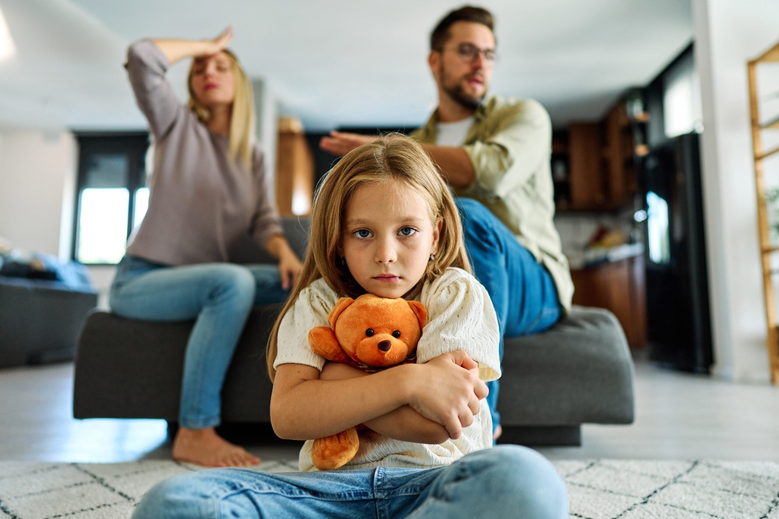 If You Remember These 8 Specific Feelings From Growing Up, Your Childhood Was More Painful Than “Normal”