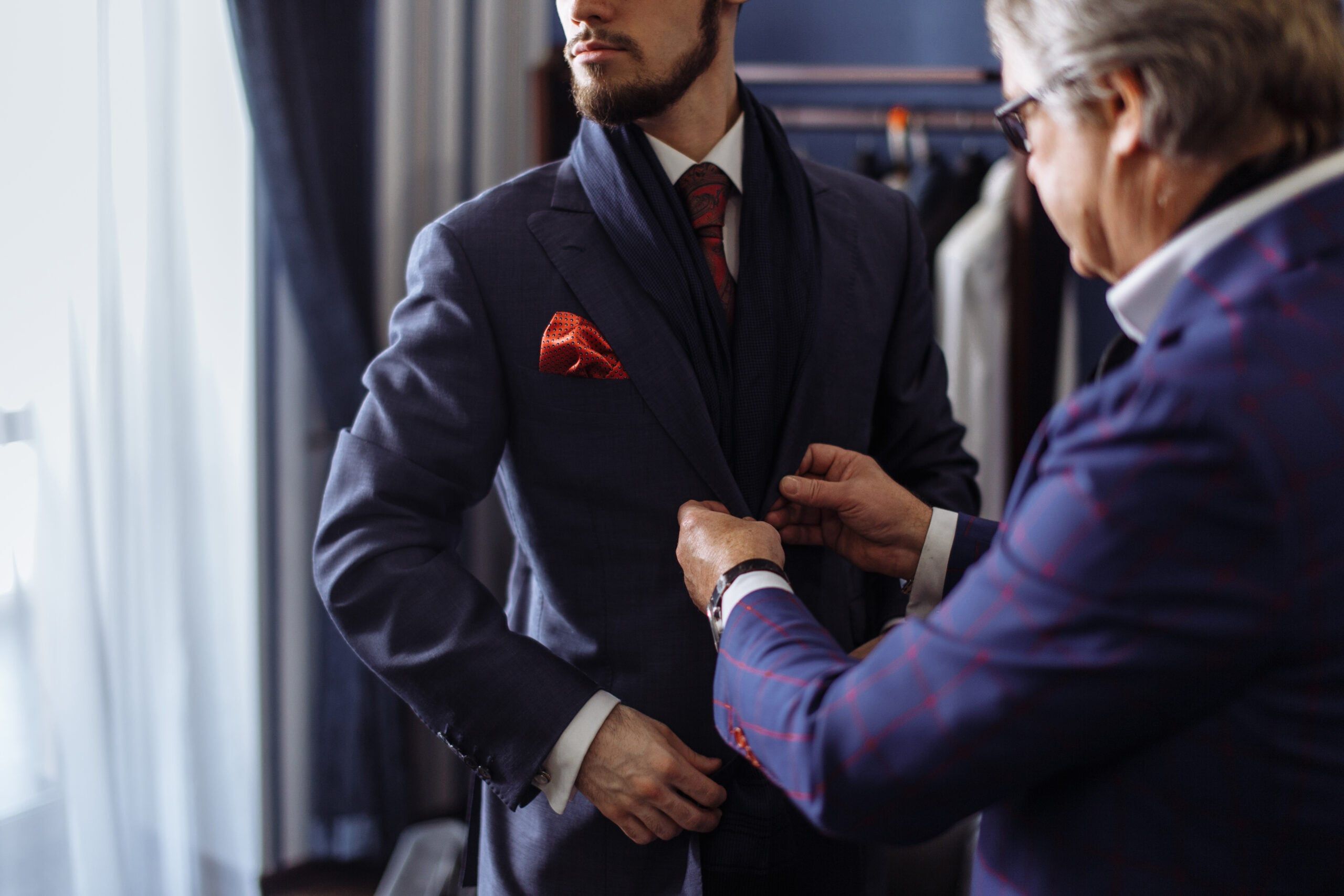 People who don’t feel “rich” even after success often realize something’s missing, and it shows up in 9 moments where achievement feels empty