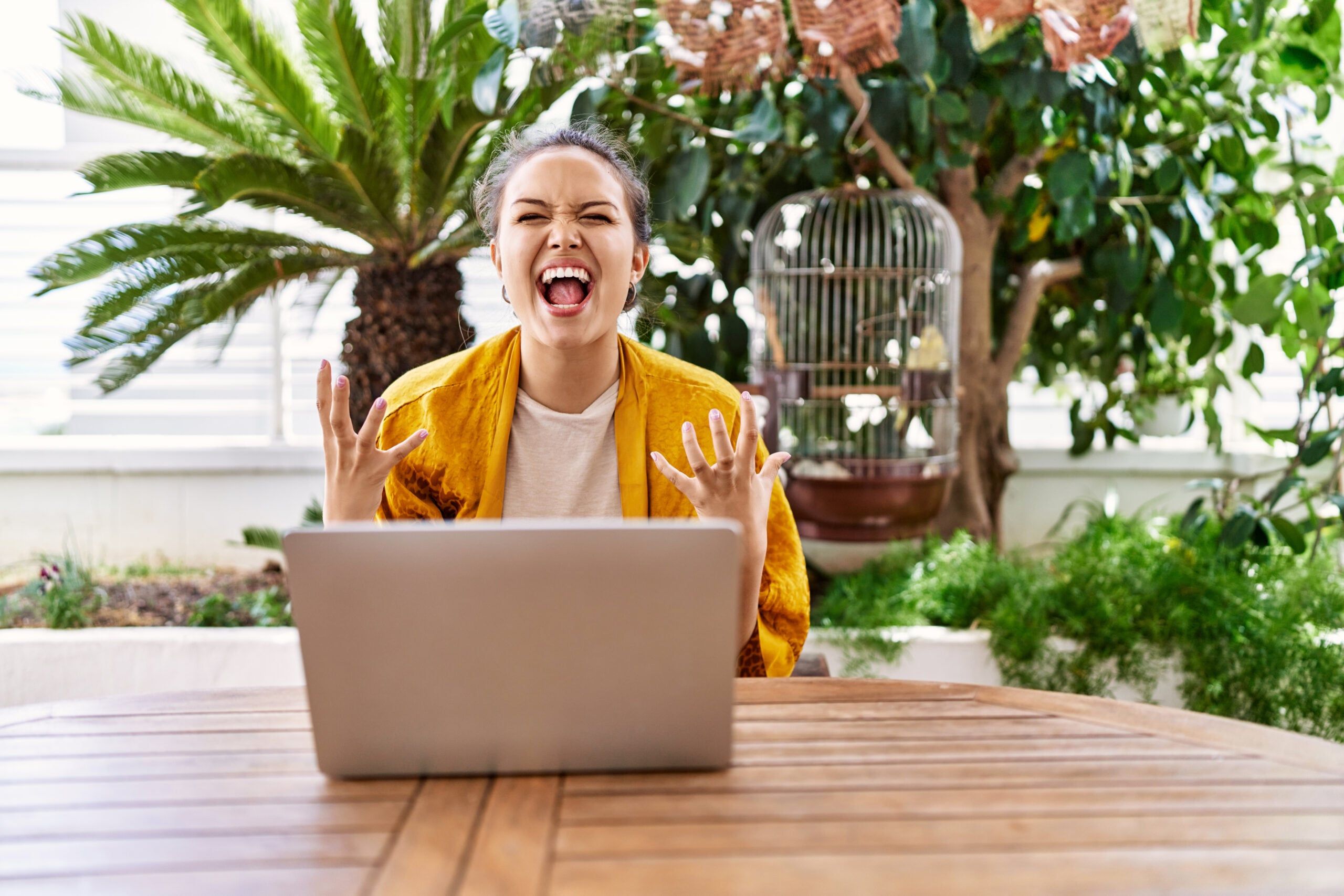 How someone reacts when a friend succeeds before they do often reveals these 12 emotional maturity patterns most people never notice